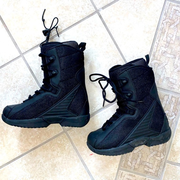 LTD Other - LTD black Snow board Boots junior Boys size 6